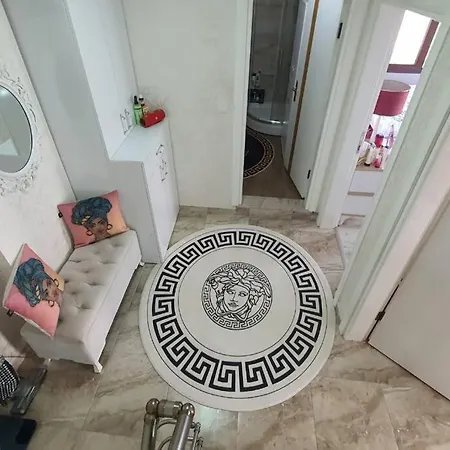 Offering A Relaxed And Inviting Atmosphere Villa *